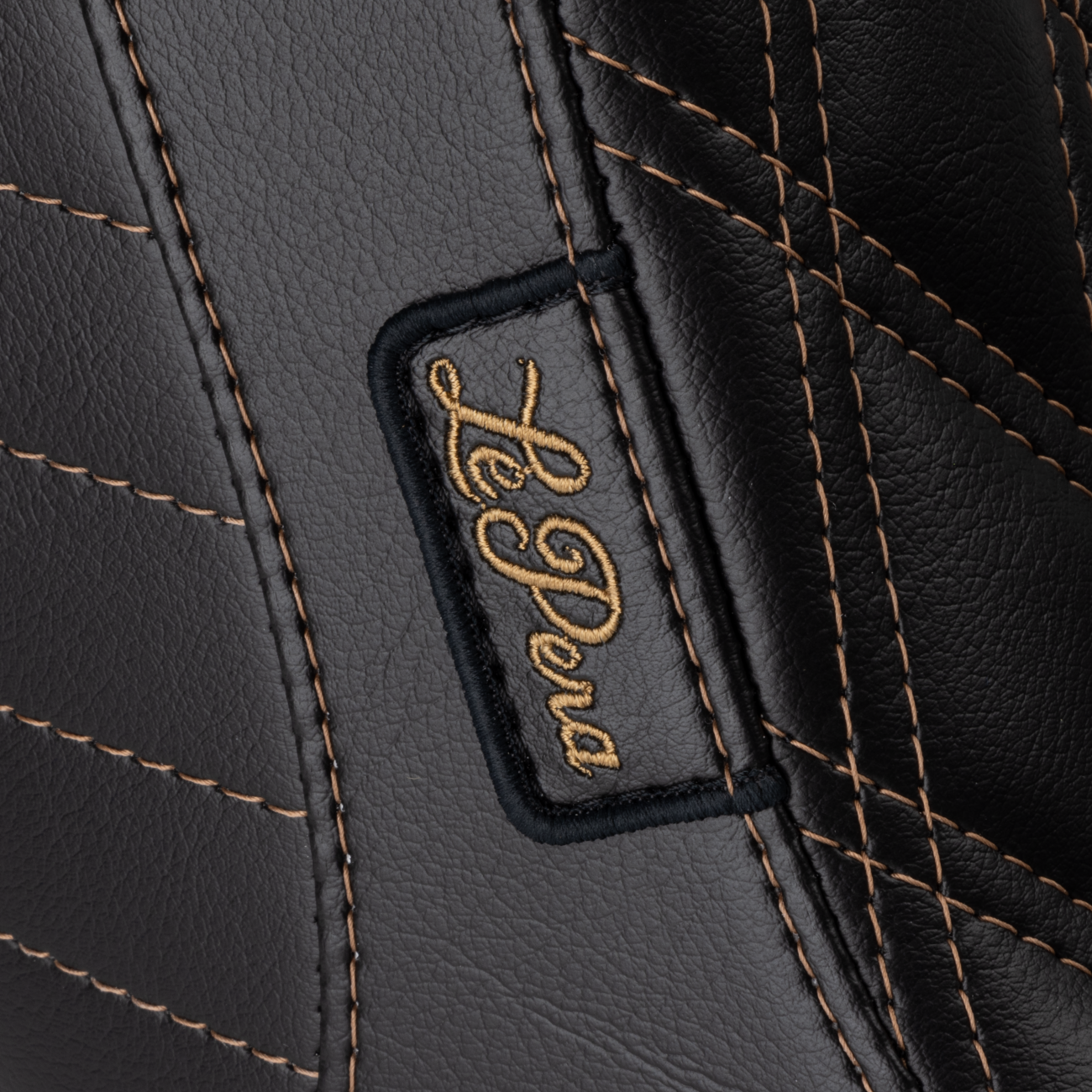 Le pera Tailwhip Up Front Seat - Double Diamond w/ Chestnut Thread - Black - FLSB/FXLR '18-'24 Harley Davidson