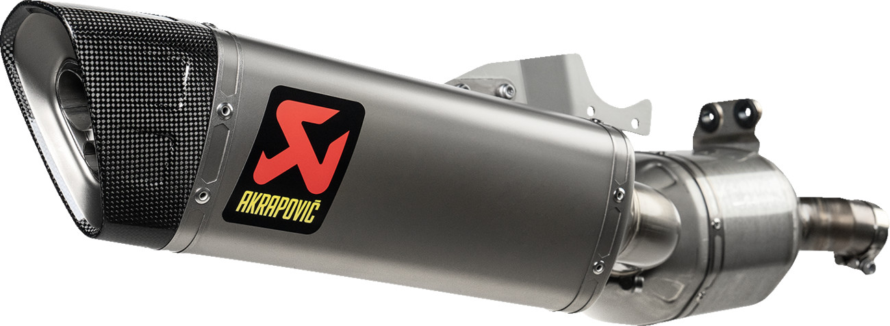 AKRAPOVIC Slip-On Line Muffler
