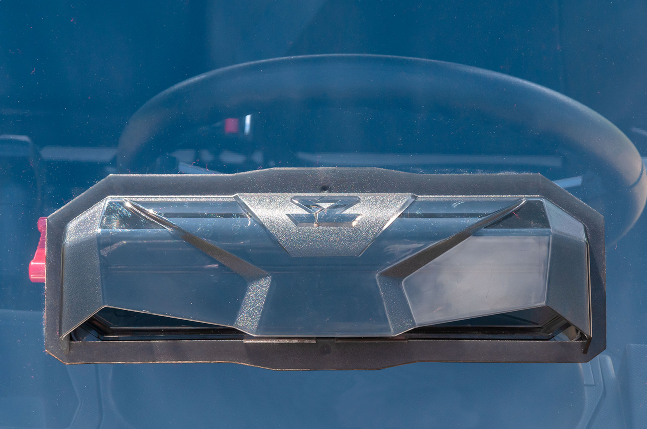 SEIZMIK Versa-Vent Windshield