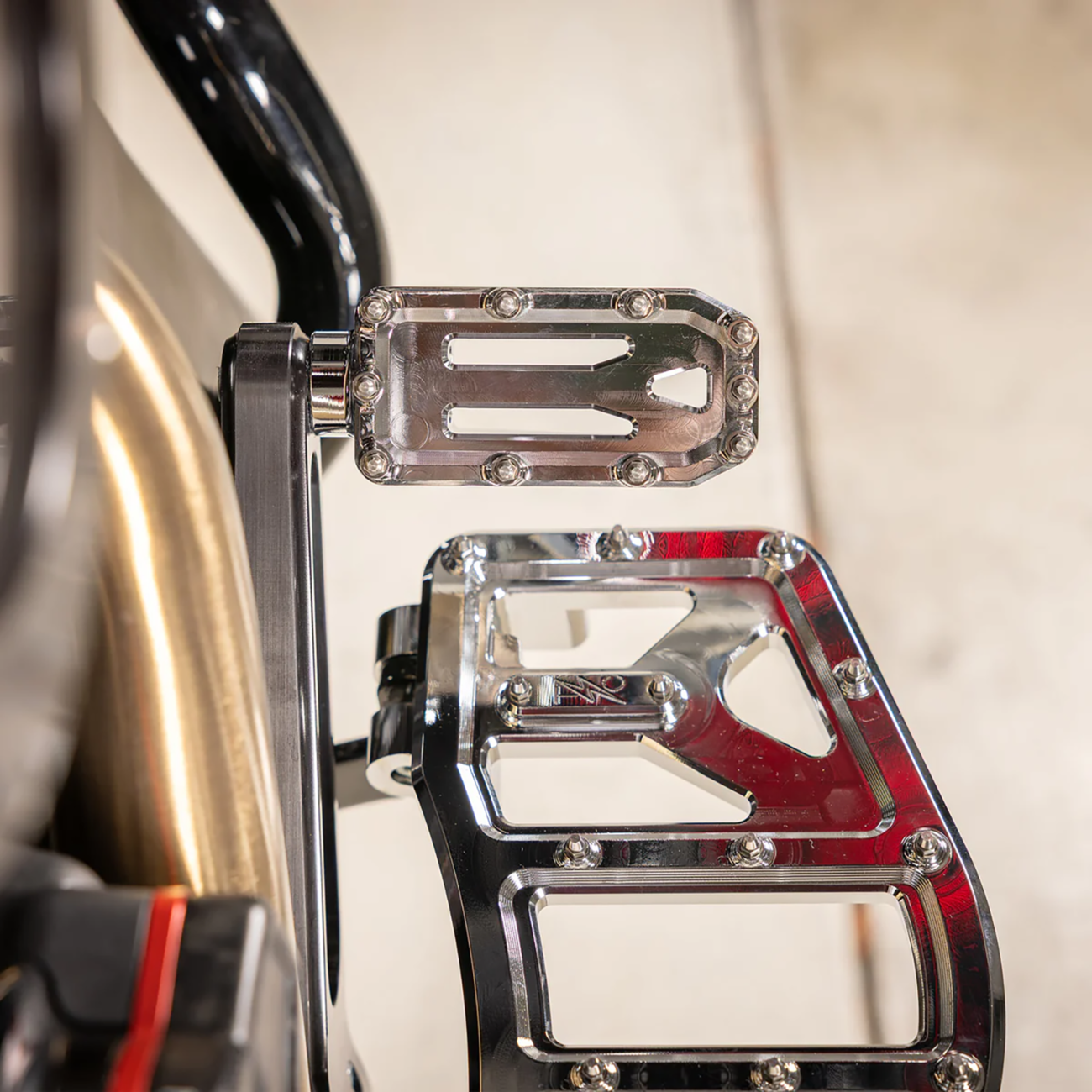 Thrashin supply co. Aggressor Brake Pedal - Chrome - Touring