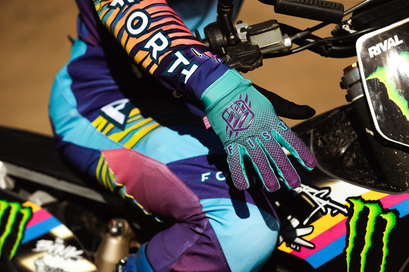 Fist Handwear Breezer Violet Halftone Gloves