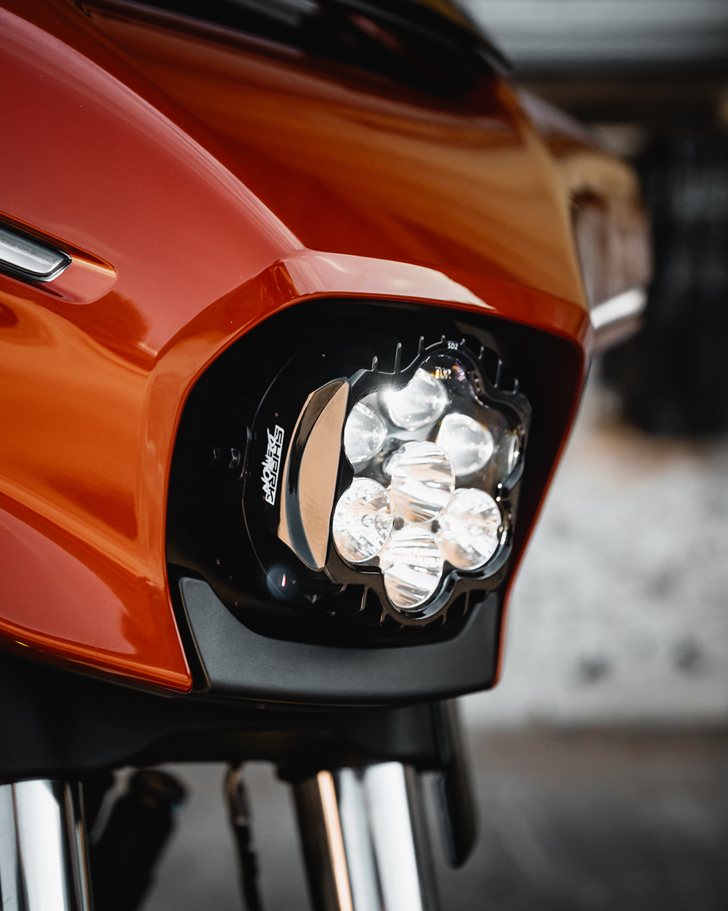 Custom dynamics LED Headlight - Shark Demon® - FLHX/SE Harley Davidson