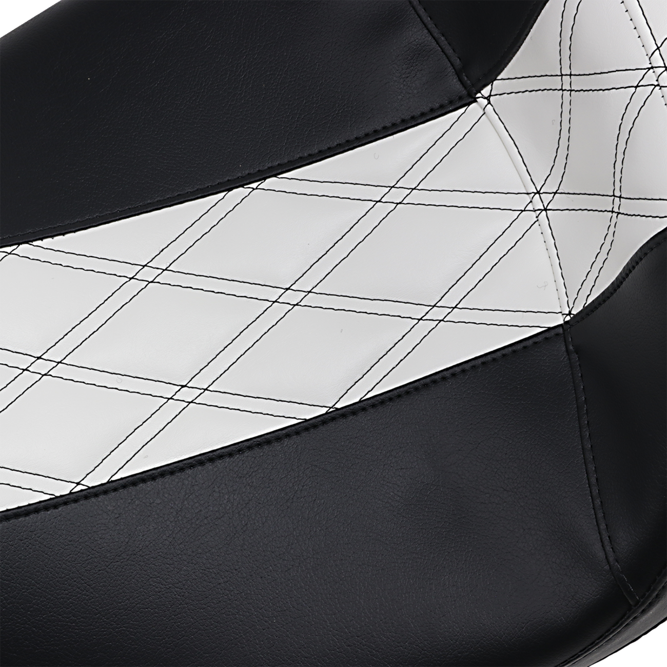 Le pera Outcast Daddy Long Legs Seat - 2Up - w/o Backrest - Black w/ White Double Diamond Inlay - FL '08-'22 Harley Davidson