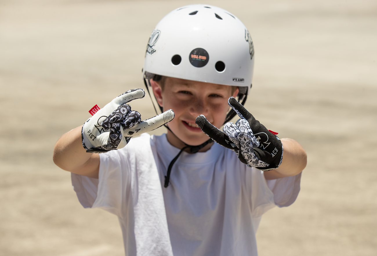 FIST HANDWEAR Youth R-Willy Ace Gloves