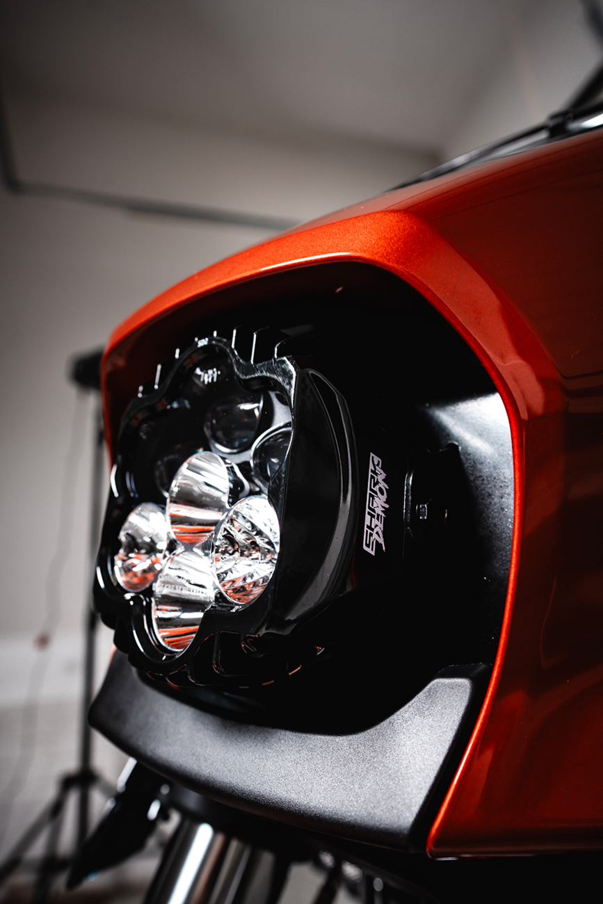 Custom dynamics LED Headlight - Shark Demon® - FLHX/SE Harley Davidson
