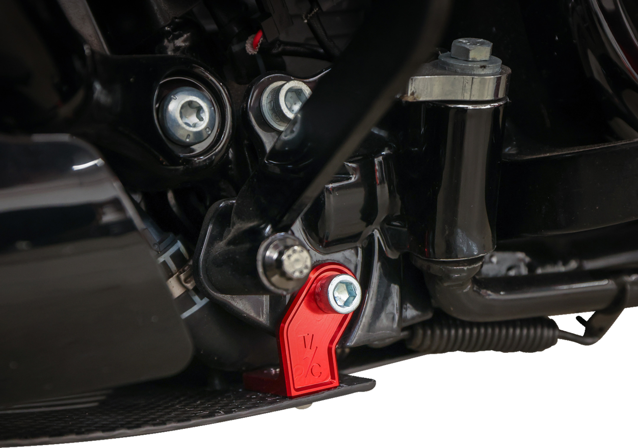 Thrashin supply co. Skid Plate - Carbon Fiber/Forged - With Red Brackets - FLHX/FLTRX 2024-2024 Harley Davidson FLTRX Road Glide / 2024-2024 Harley Davidson FLHX Street Glide