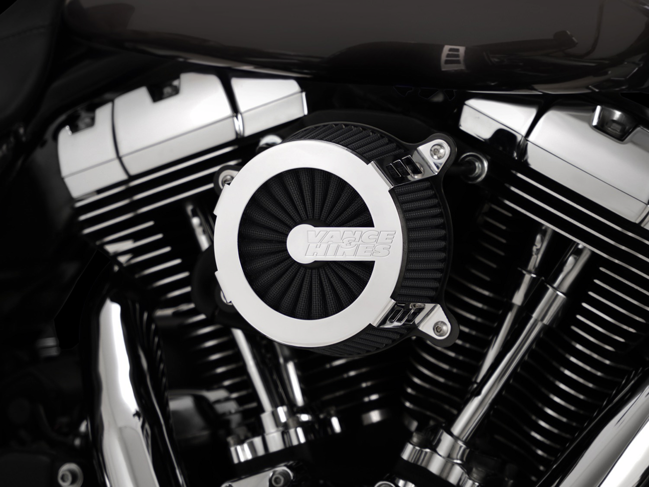 Vance & Hines VO2 Cage Fighter Air Cleaner Kit For Harley Milwaukee-Eight 2017-2025
