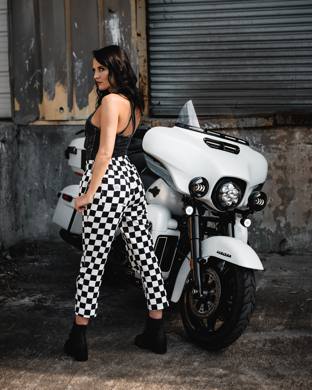 Custom Dynamics 4.5" Halo Passing Lamp For Harley Touring / Softail 2005-2025