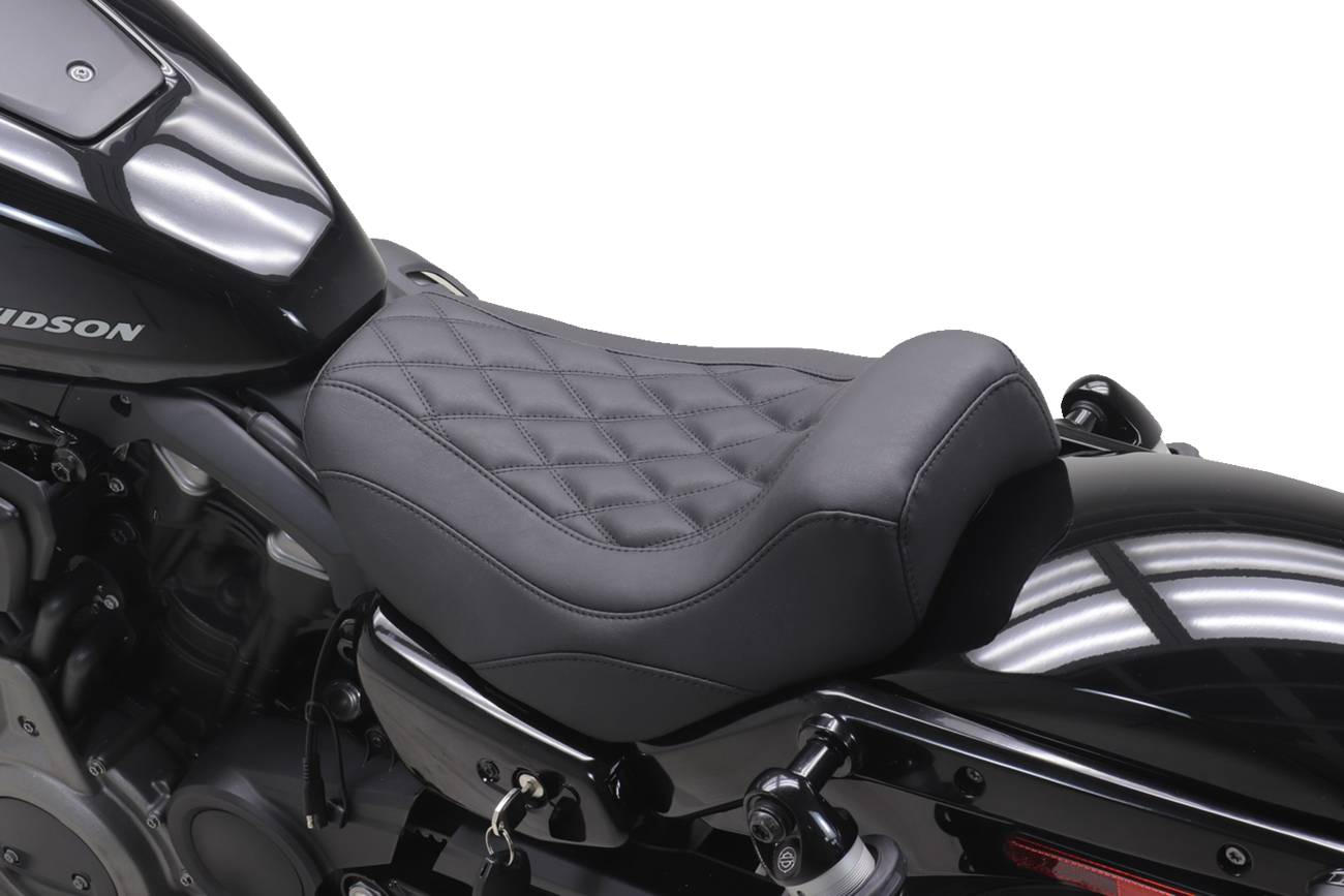 MUSTANG Tripper™ Solo Seat