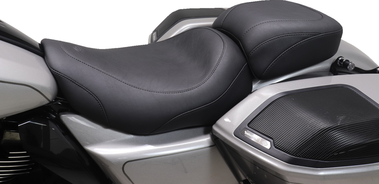 MUSTANG Wide Tripper™ Seat