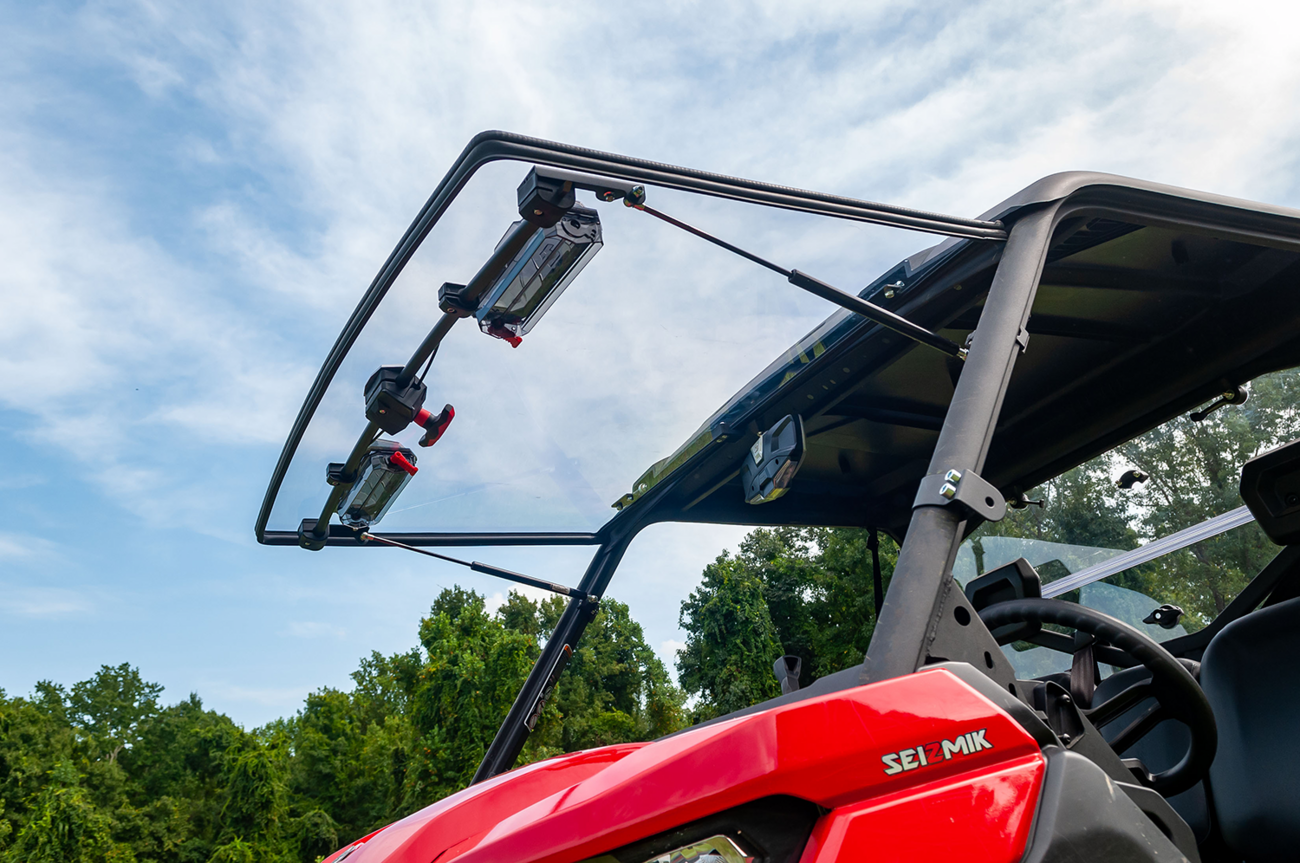 Seizmik Flip-Up Windshield With Vents Can AM Defender 1000 / 800 2016-2021