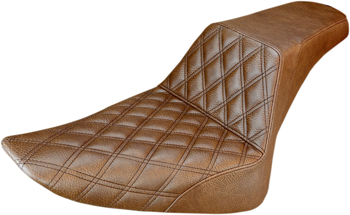 SADDLEMEN Step-Up Seat — Front Lattice Stitch