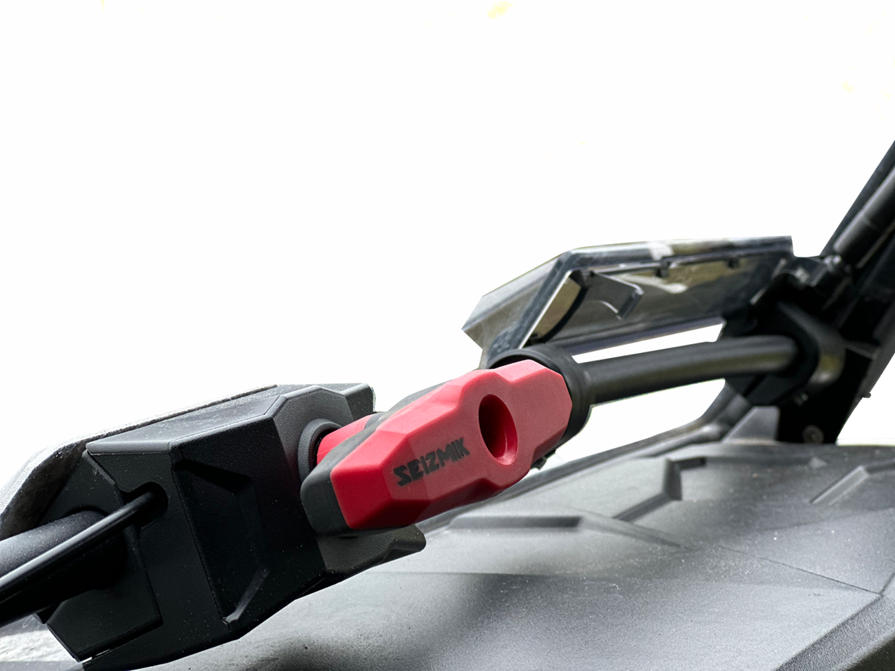 SEIZMIK Flip-Up Windshield with Vents
