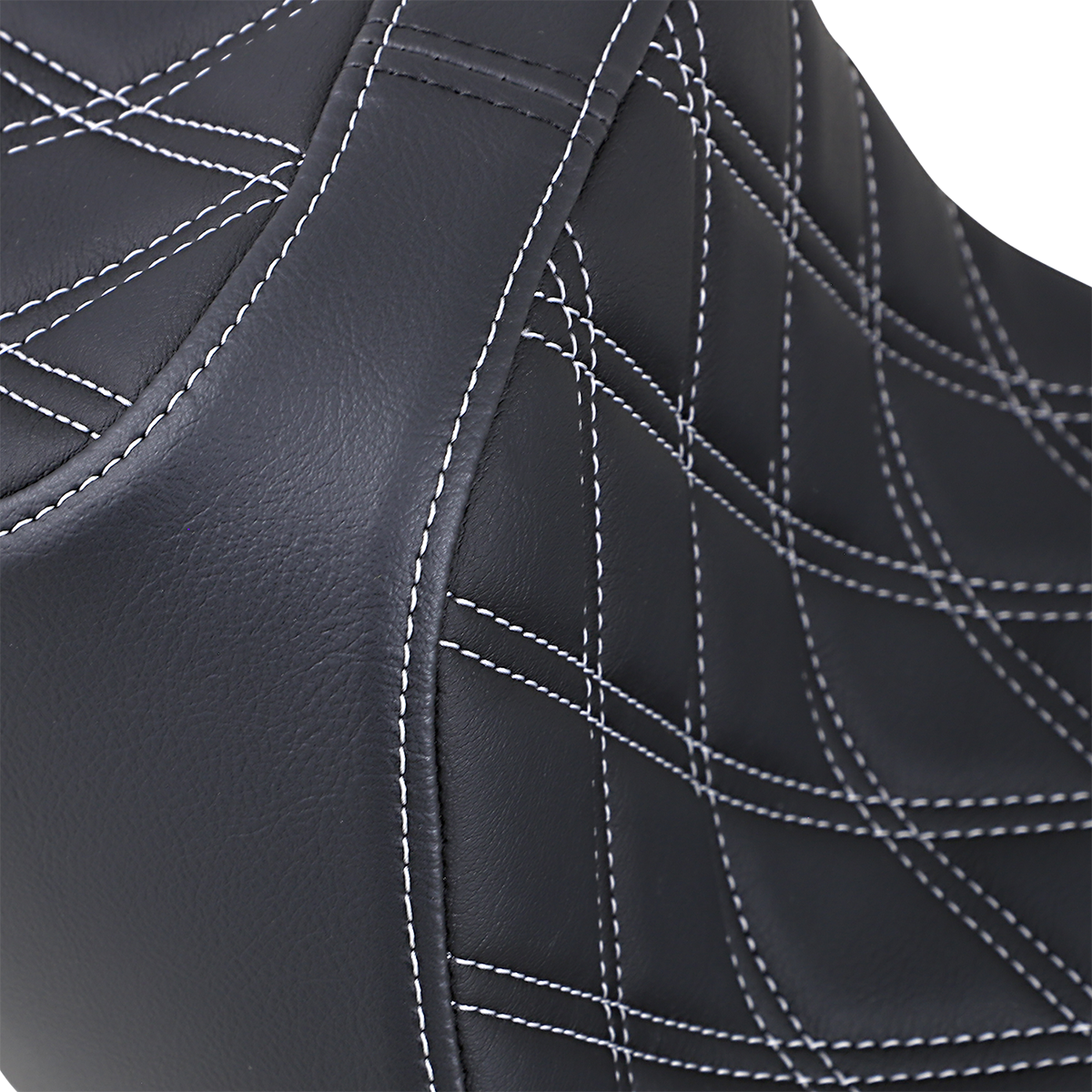 Drag specialties seats Predator III Seat - Extended Reach - Double Diamond - Silver Stitched - FL '08-'23 Harley Davidson