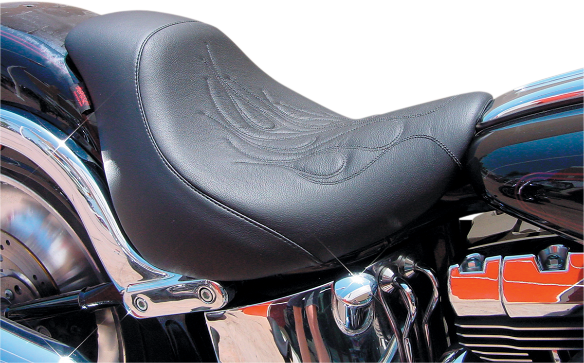 Danny Gray Weekday Solo Seat For Harley Deuce 2000-2007