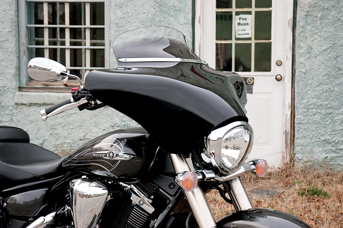 Memphis Shades Batwing Fairing Windshield Trim
