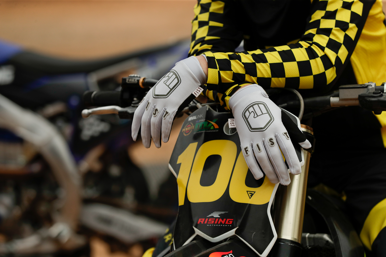 FIST HANDWEAR Strapped Stocker Gloves