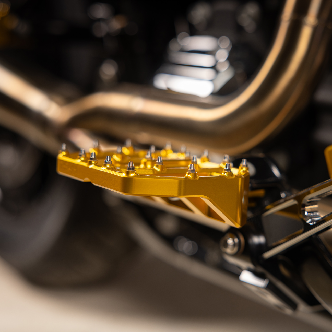Thrashin supply co. Mini Aggressor Floorboards - Gold - Rear Harley Davidson