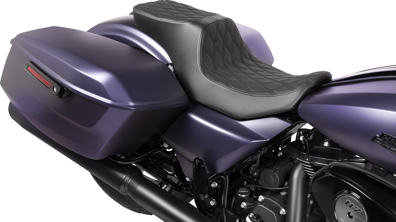 Drag specialties seats Predator 2-Up Seat - Vinyl - Double Diamond Black Stitch - w/o Backrest - FLTR/FLHX '23-'24 Harley Davidson