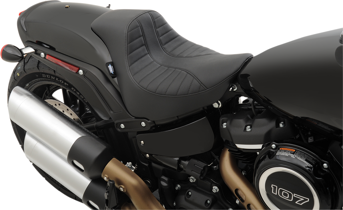 Drag specialties seats EZ-Solo Seat - Scorpion Stitch - Vinyl - FXFB/S '18-'22 2018-2019 Harley Davidson FXFB Fat Bob 107 / 2018-2021 Harley Davidson FXFBS Fat Bob 114 / 2022-2022 Harley Davidson FXBBS Street Bob 114