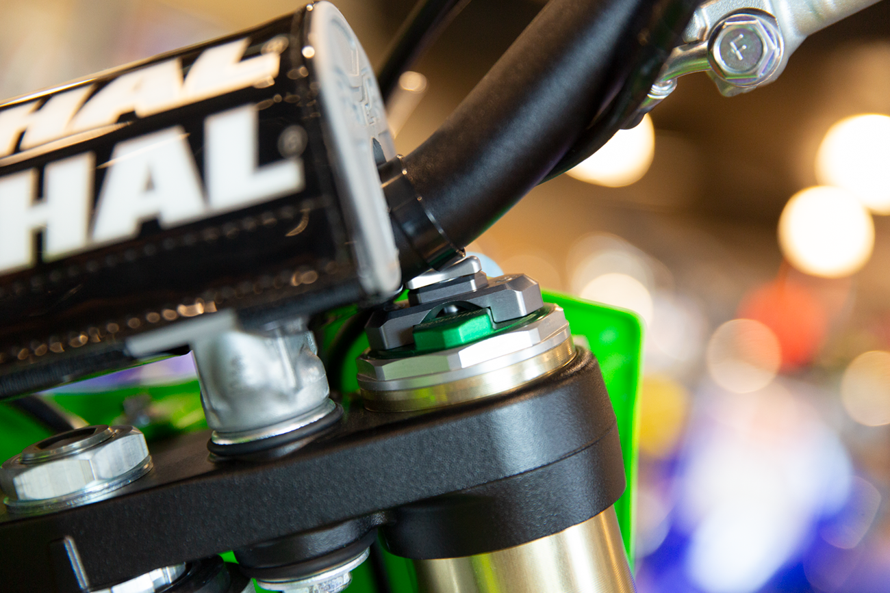 Motion pro Compression Adjuster