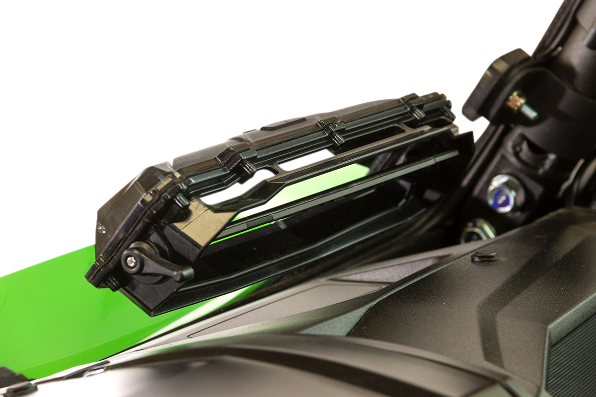 SEIZMIK Versa-Vent Windshield