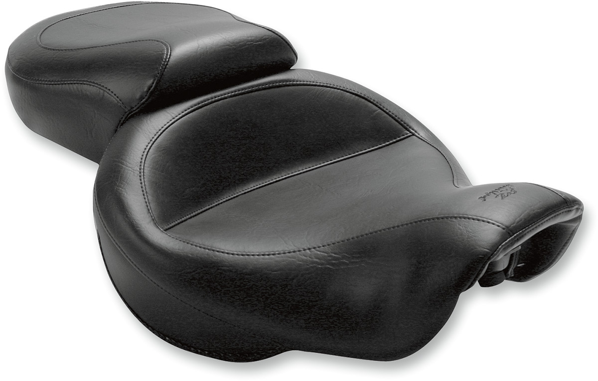Mustang Wide Touring Smooth Seat For Harley Dyna 2006-2017