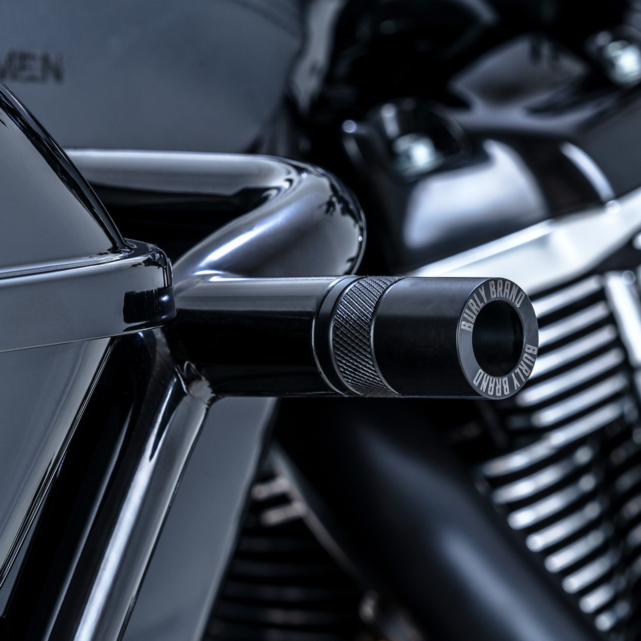 Burly Brawler Crash Bar Kit For Harley Touring 2009-2025