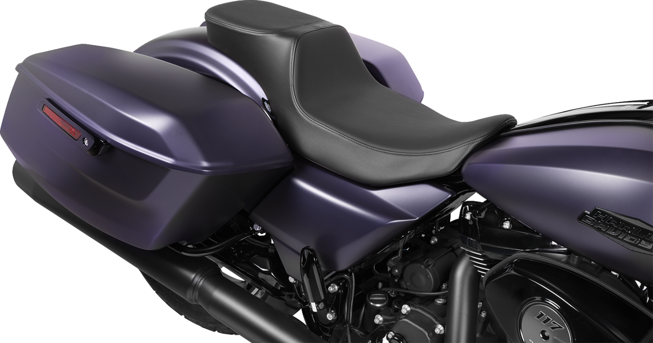 Drag specialties seats Performance Predator 2-Up Seat - Extended Reach - Solar Leather - Smooth - FLHX/FLTR '23-'24 Harley Davidson