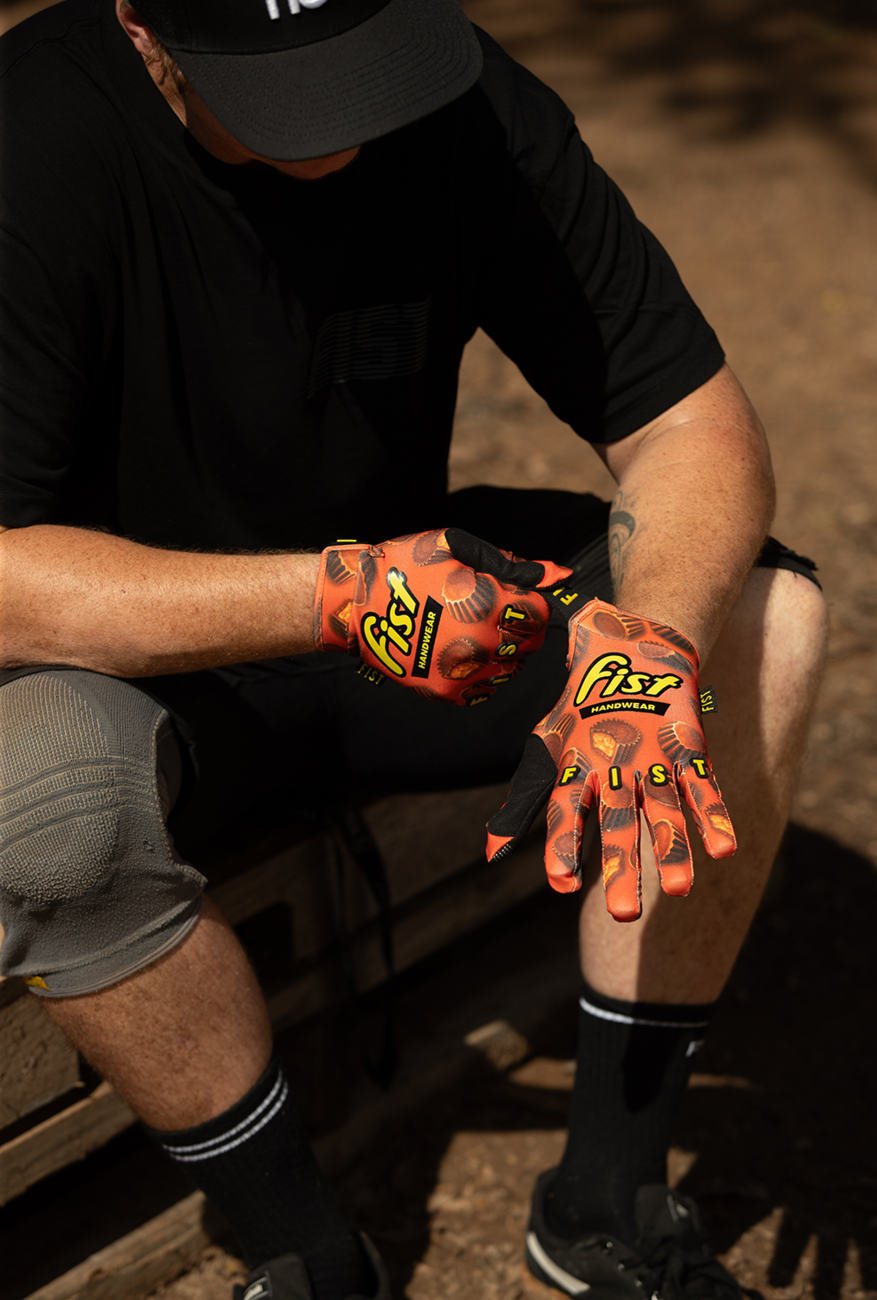FIST HANDWEAR Strapped 100% Nuts Gloves