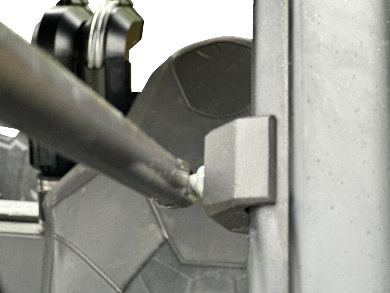 SEIZMIK Flip-Up Windshield with Vents