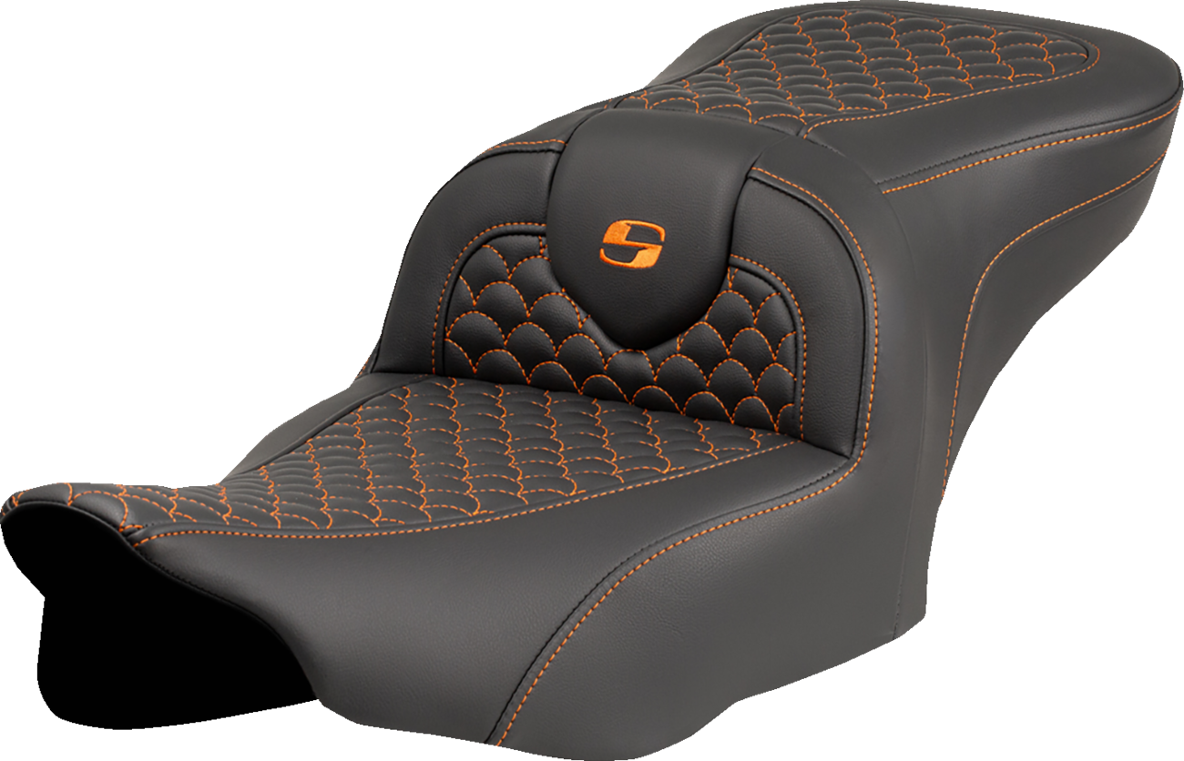 Saddlemen Roadsofa™ Seat - Dragon Scale Stitch - Orange Stitch - w/o Backrest - FLTR/FLHX '23-'24 Harley Davidson