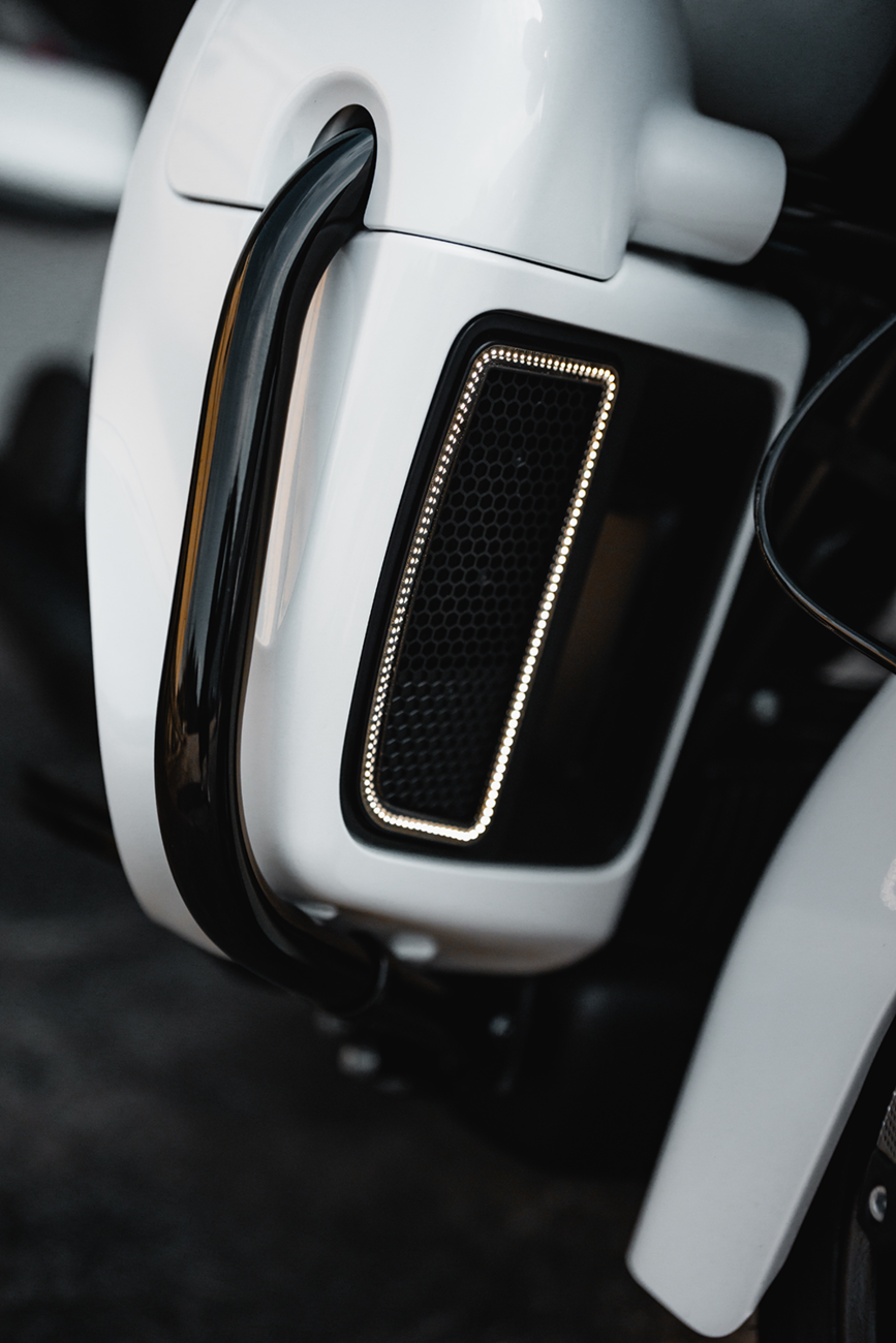 CUSTOM DYNAMICS Lower Fairing Amber/White Light Inserts