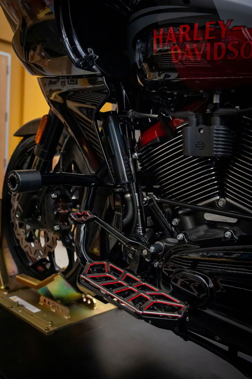 Kodlin usa NXL Floorboards - Black w/ Red Accent Harley Davidson