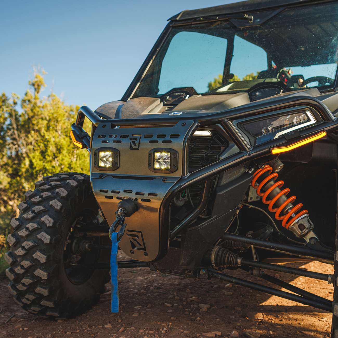 Ravek Apex Lights™ - Running - Amber - RZR Polaris