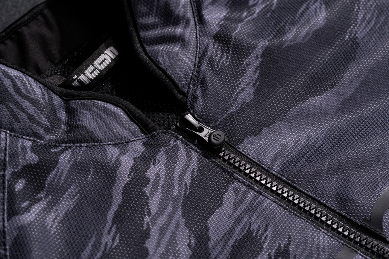 ICON Hooligan CE Tigersblood™ Jacket