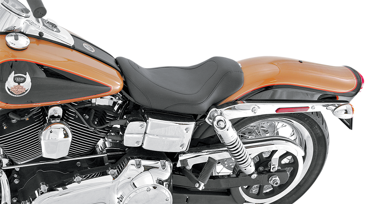 Mustang Tripper Solo / Passenger Seats For Harley Dyna 1996-2005