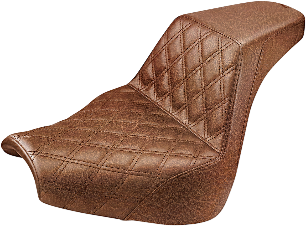 SADDLEMEN Step-Up Seat — Rear Lattice Stitch
