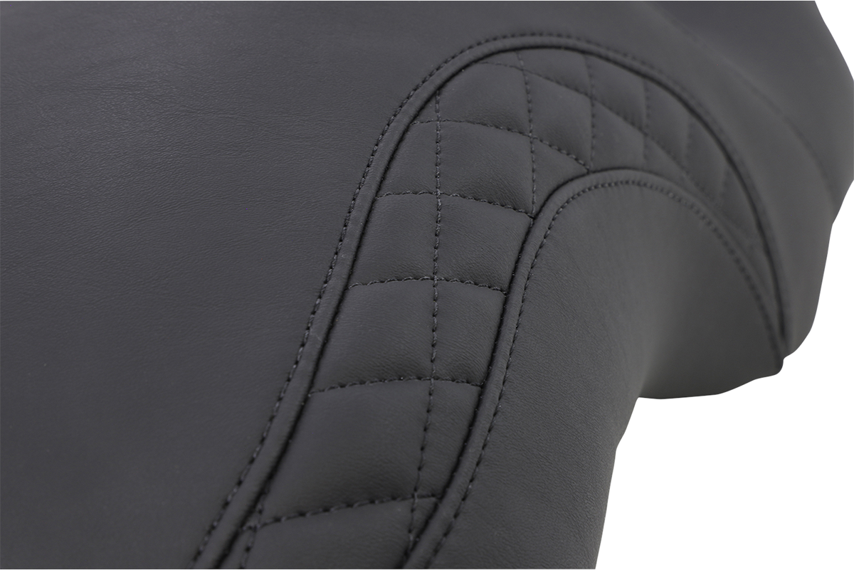 Mustang Tripper Fastback Seat For Harley Touring With Yaffe Tank 2008-2025