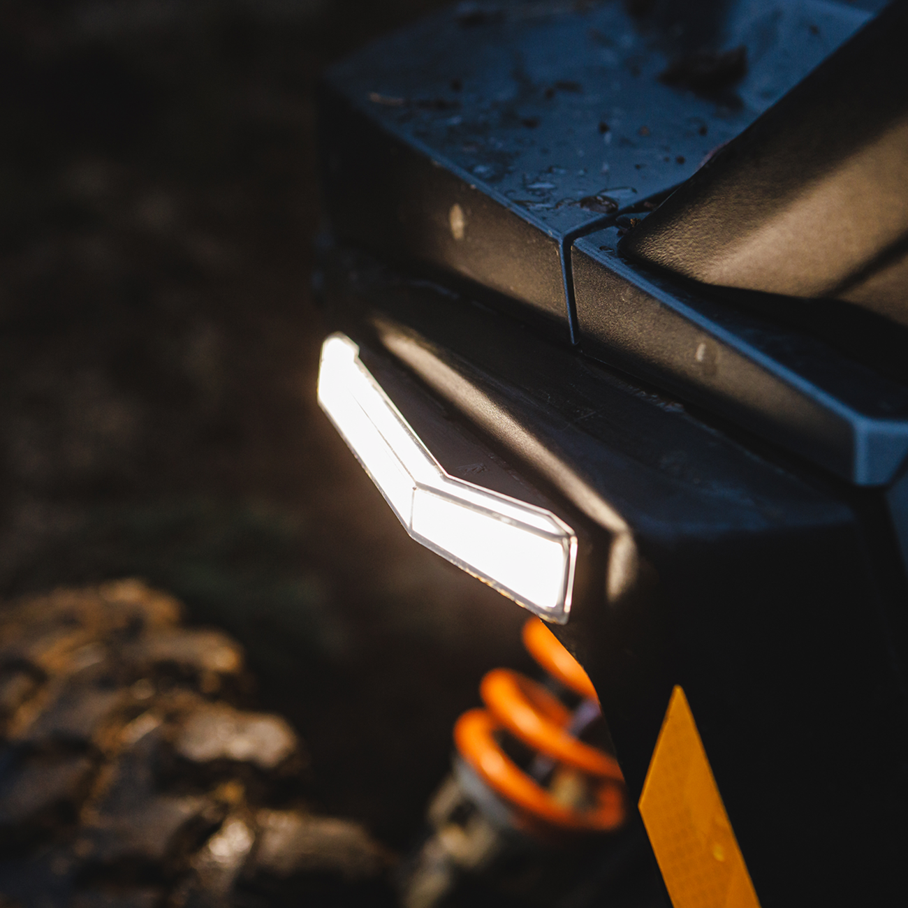 Ravek Apex Lights™ - Running - White - RZR Polaris