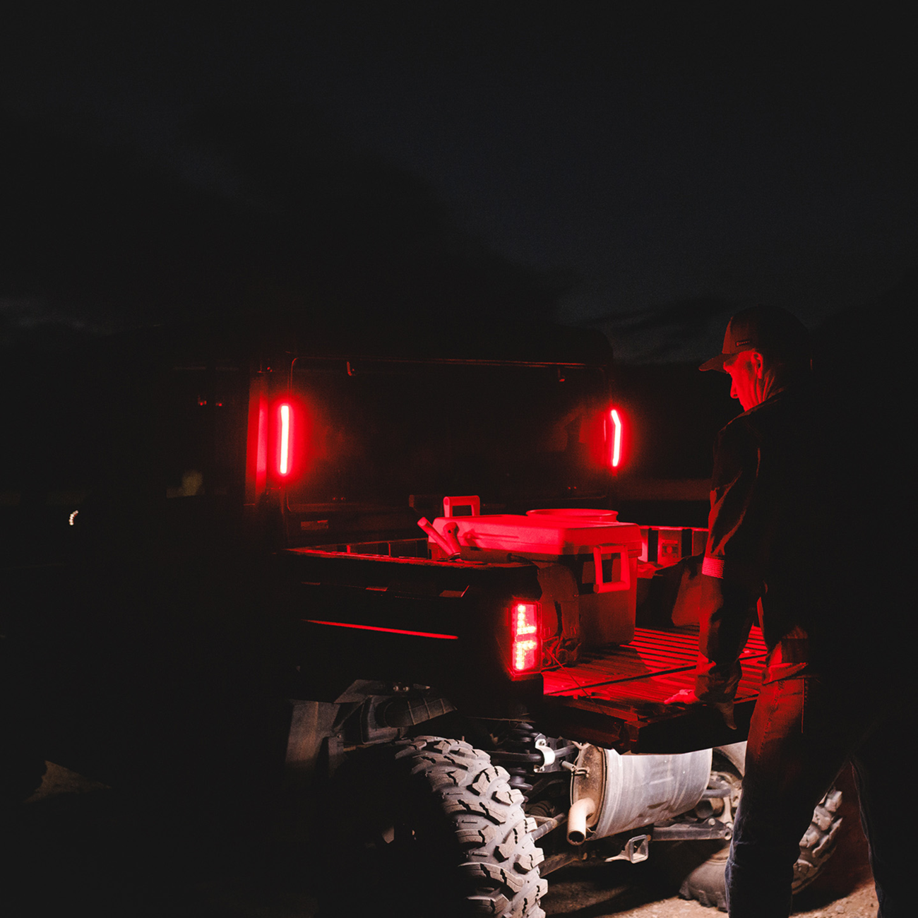 RAVEK Trunk Light