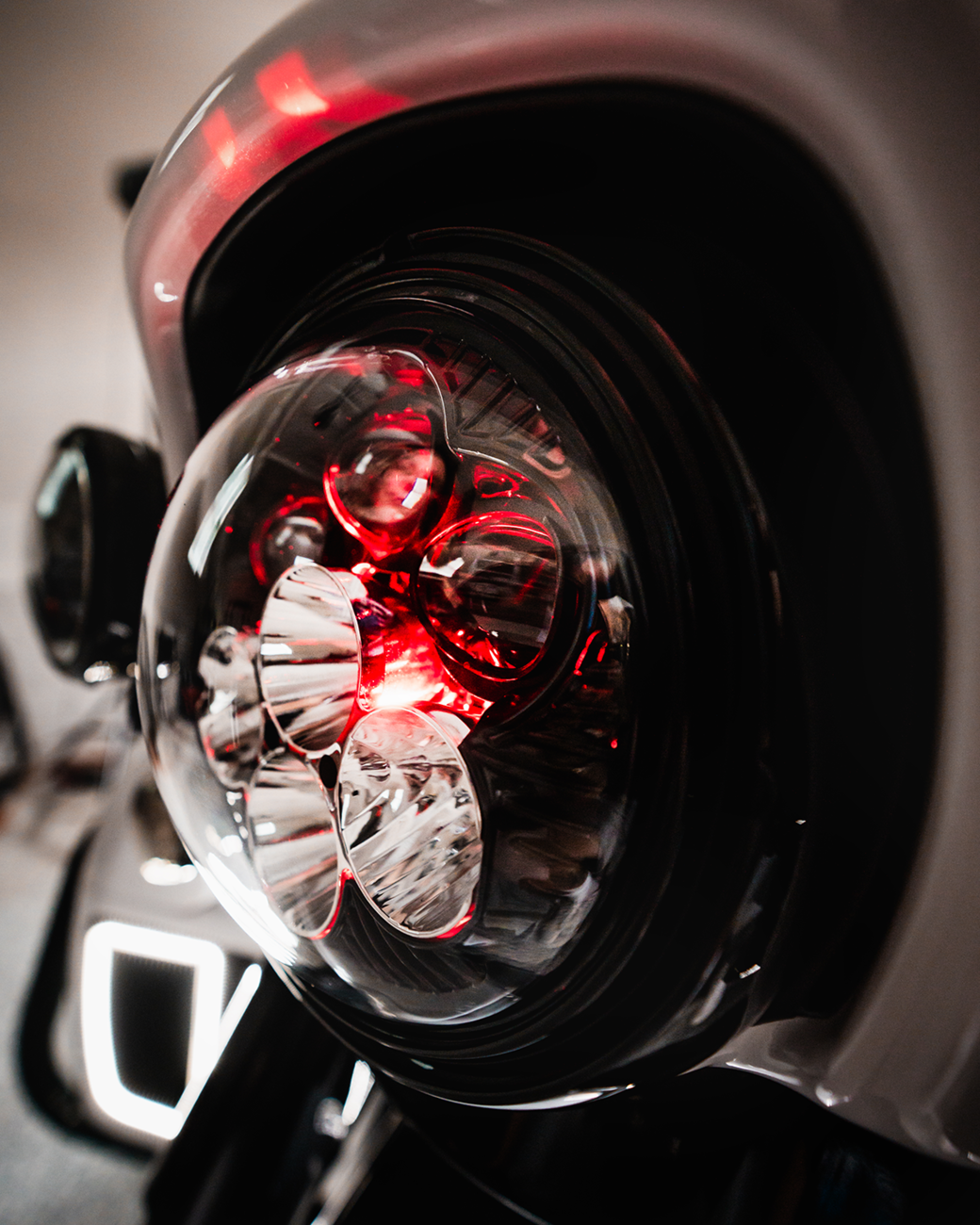 Custom Dynamics 7" Color Changing Shark Demon Headlight For Harley 1994-2016