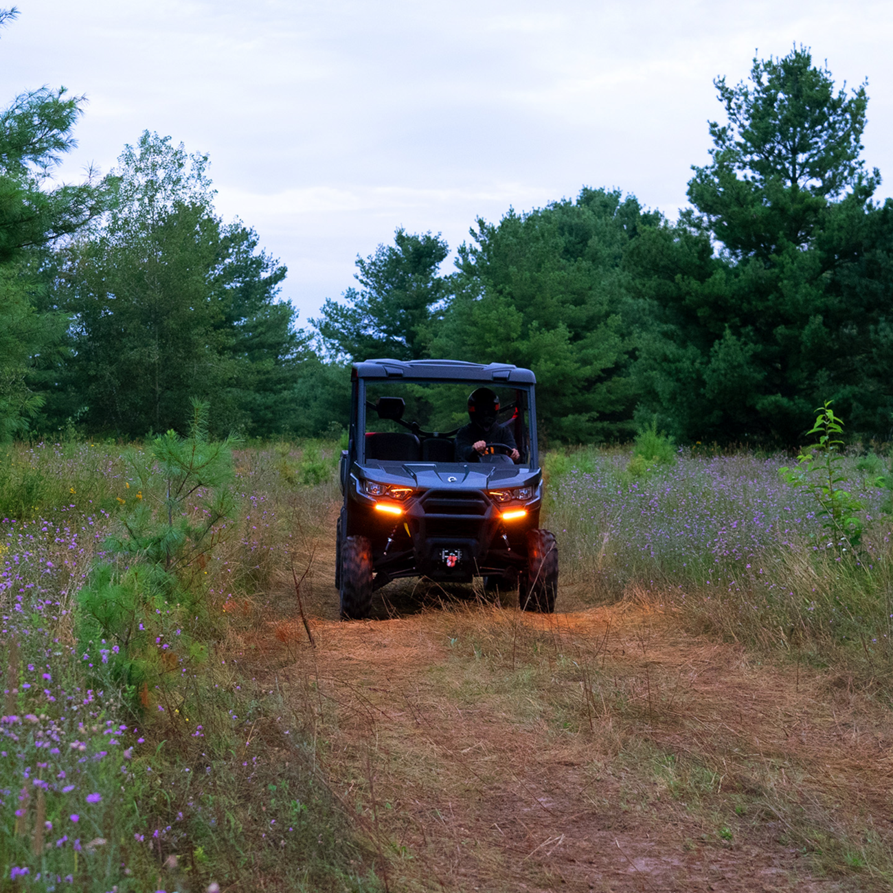 Ravek Apex Lights™ - Running - Amber - Defender Can-Am