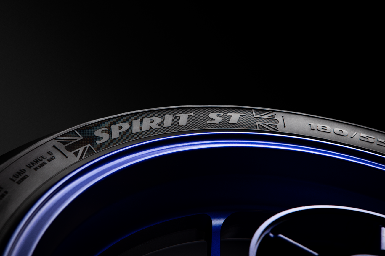 AVON Spirit ST Tire