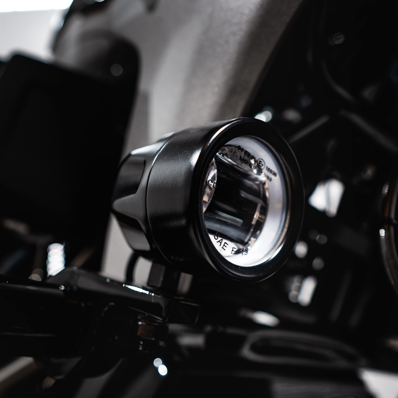 CUSTOM DYNAMICS ProBEAM® LED Halo Fog Lamps