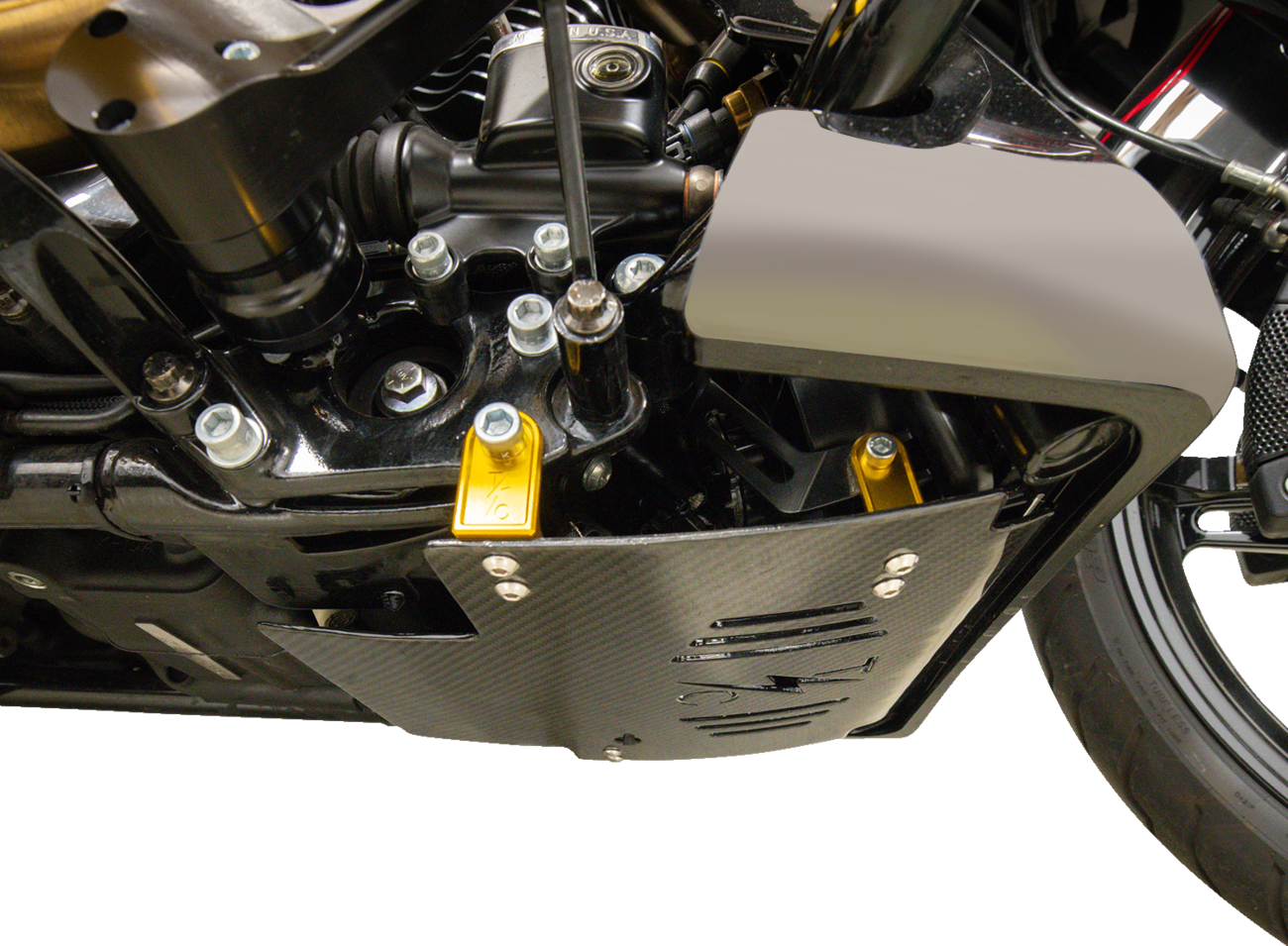 Thrashin supply co. Skid Plate - Carbon Fiber/Gloss - With Gold Brackets - FLHX/FLTRX 2024-2024 Harley Davidson FLTRX Road Glide / 2024-2024 Harley Davidson FLHX Street Glide