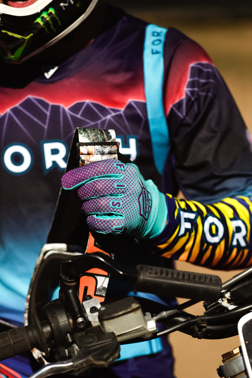 Fist Handwear Breezer Violet Halftone Gloves