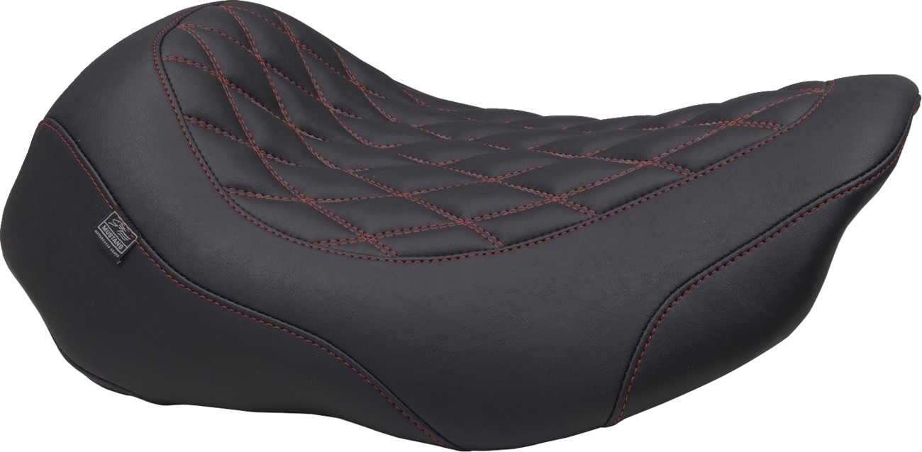 MUSTANG Wide Tripper™ Solo Seat