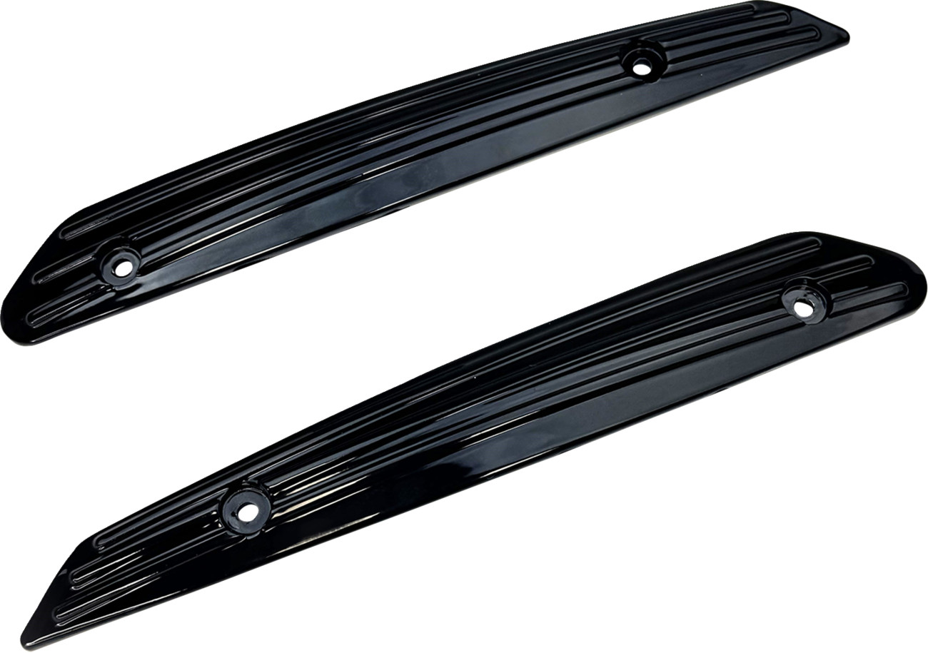 CUSTOM DYNAMICS Windshield Trim