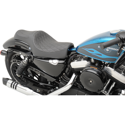 Drag Specialties 2UPシート　シルバーWステッチ　ツーリング系 DRAG SPECIALTIES シート|ハーレーパーツメーカー